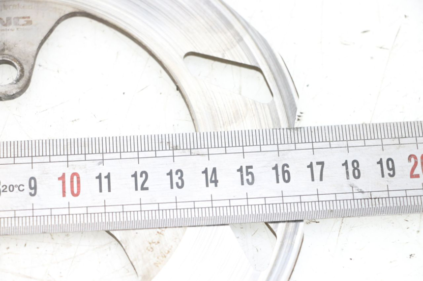 photo de DISQUE FREIN AVANT PEUGEOT LUDIX 50 (2005 - 2007) - Points de fixation