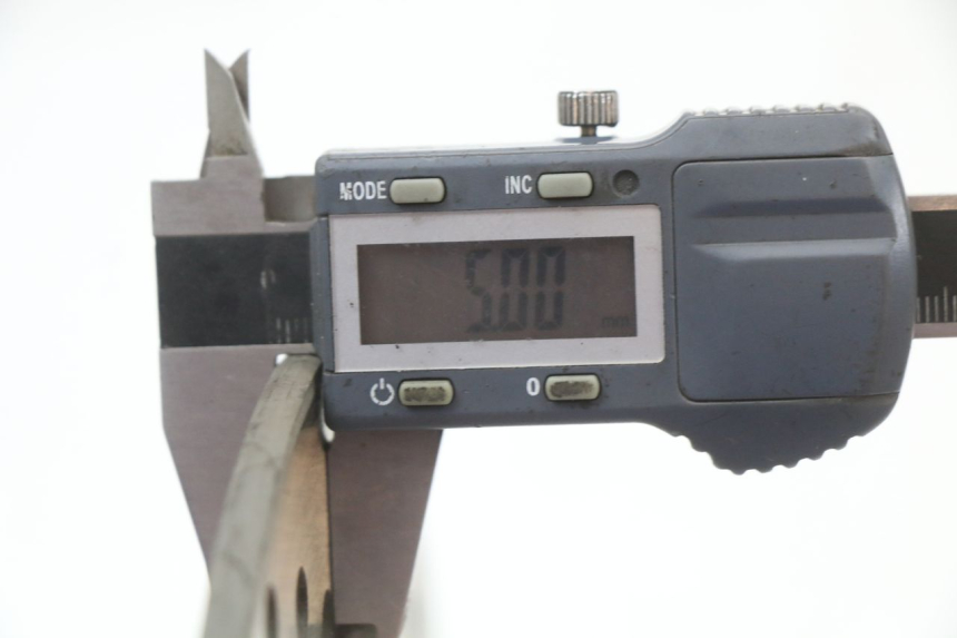 photo de DISQUE FREIN AVANT PIAGGIO MP3 125 (2006 - 2014) - Gros plan technique