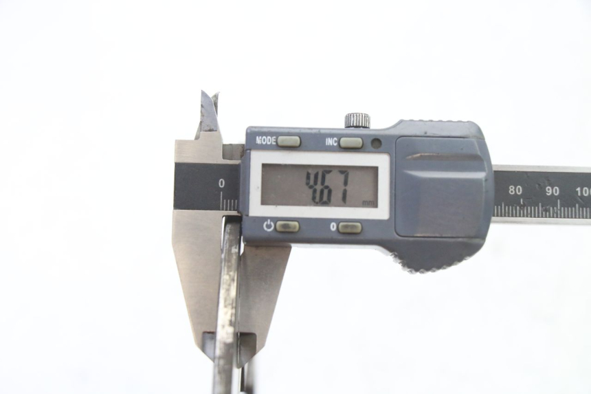 photo de DISQUE FREIN AVANT GILERA NEXUS 125 (2009 - 2013) - Points de fixation