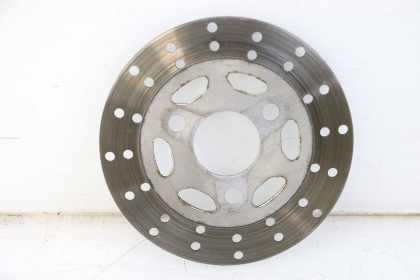 photo de DISQUE FREIN AVANT JM MOTORS OLDIES GT 4T 50 (2018 - 2025) - Gros plan technique