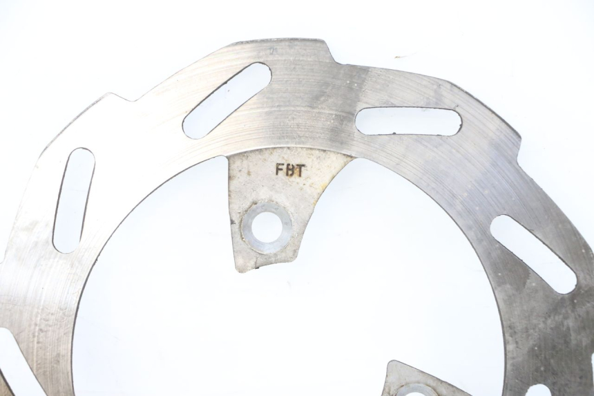 photo de DISQUE FREIN AVANT PEUGEOT TKR TREKKER FURIOUS 50 (2005 - 2014) - Points de fixation