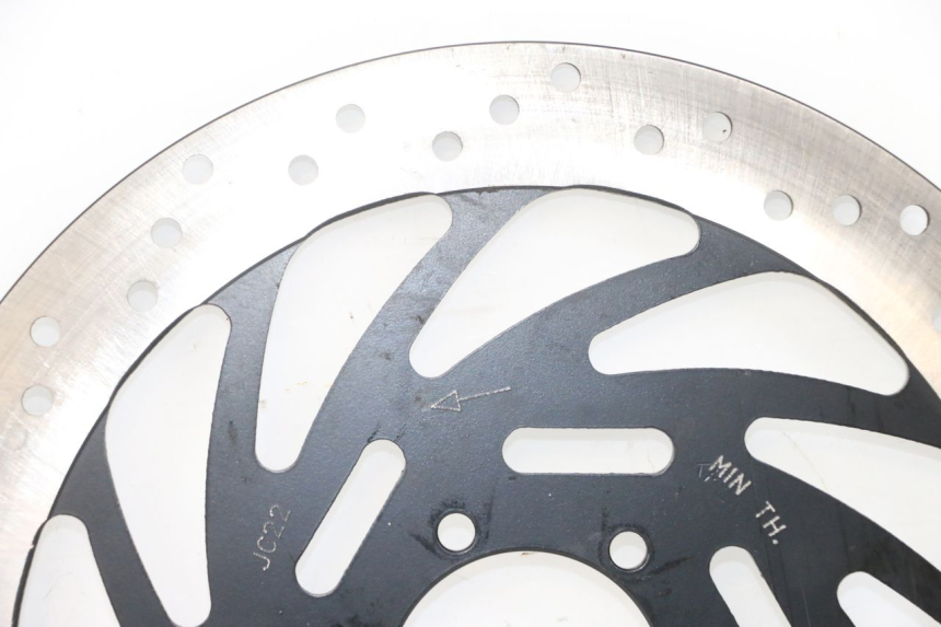 photo de DISQUE FREIN AVANT ROYAL ENFIELD SCRAM 411 (2022 - 2024) - Points de fixation