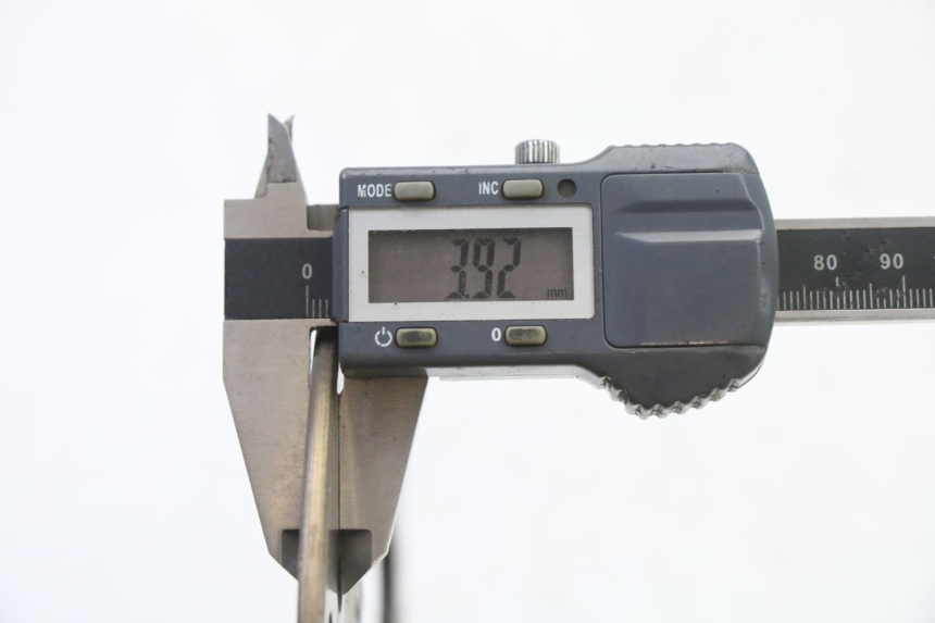 photo de DISQUE FREIN AVANT GILERA RUNNER SL 50 (2006 - 2009) - Gros plan technique