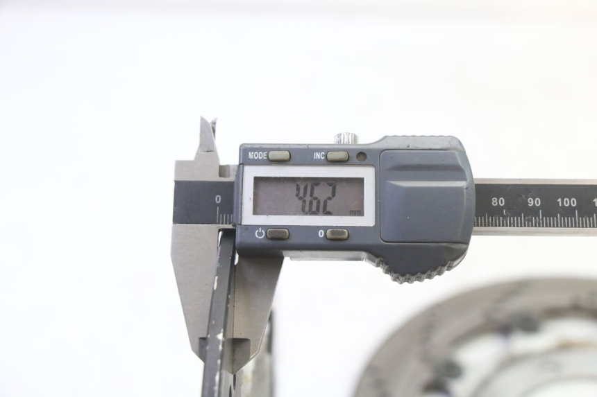 photo de DISQUE FREIN AVANT TRIUMPH SPRINT 900 (1995 - 1998) - Vue d’ensemble