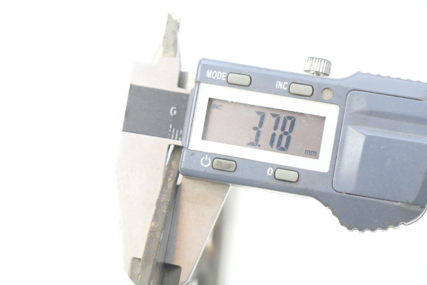 photo de DISQUE FREIN AVANT PIAGGIO TYPHOON 50 (1993 - 1999) - Zoom état d’usage