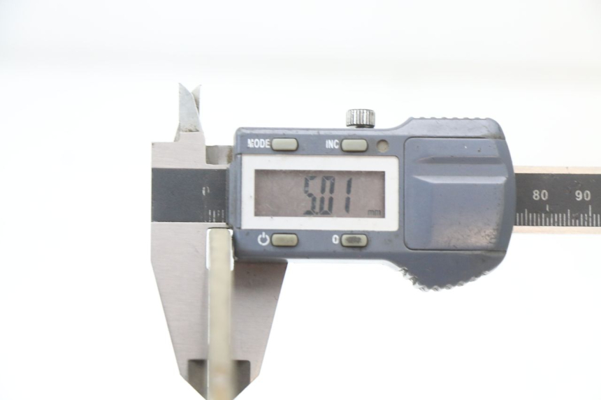 photo de DISQUE FREIN AVANT PIAGGIO XEVO - X EVO 125 (2007 - 2017) - Gros plan technique