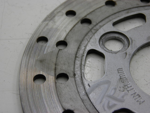 photo de DISQUE FREIN AVANT ZNEN ZN50QT-Q 50 (2010 - 2012) - Zoom état d’usage