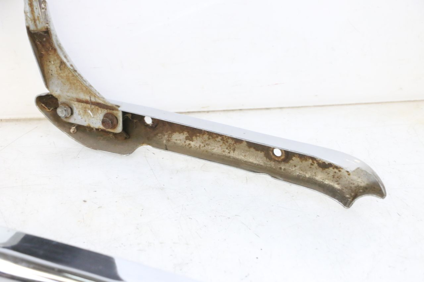 photo de DOSSERET HYOSUNG GV AQUILA 125 (2000 - 2009) - Vue rapprochée