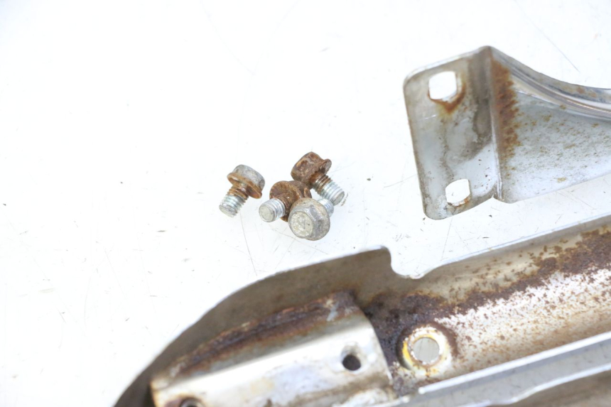 photo de DOSSERET HYOSUNG GV AQUILA 125 (2000 - 2009) - Zoom état d’usage