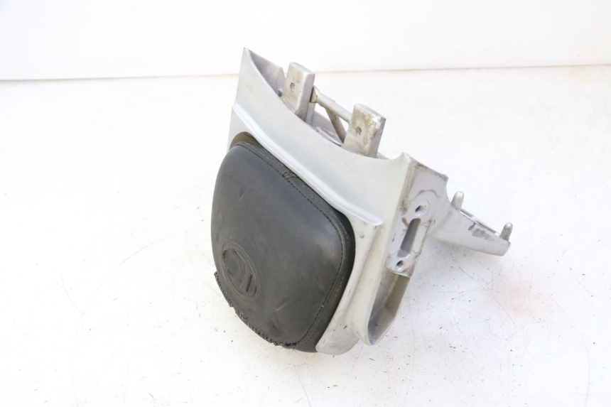 photo de DOSSERET KYMCO GRAND DINK 125 (2002 - 2007) - Détail de la pièce