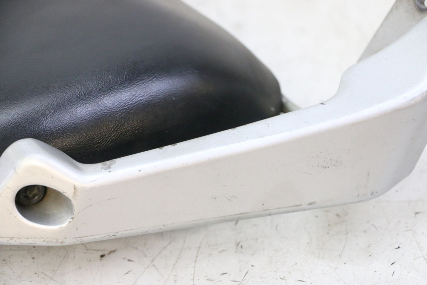 photo de DOSSERET DAELIM HISTORY 125 (2001 - 2002) - Points de fixation