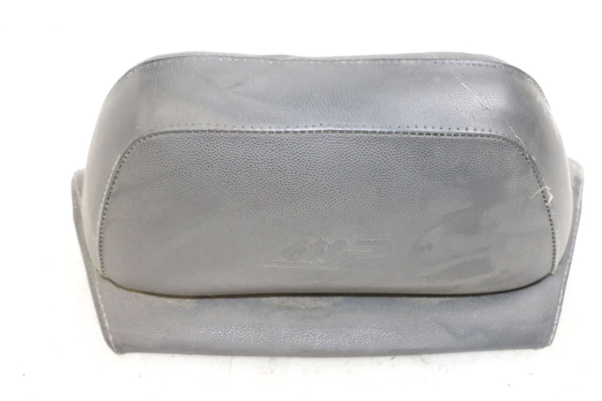 photo de DOSSERET PIAGGIO MP3 125 (2006 - 2014) - Autre angle de vue