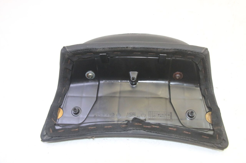 photo de DOSSERET PIAGGIO MP3 125 (2006 - 2014) - Vue d’ensemble