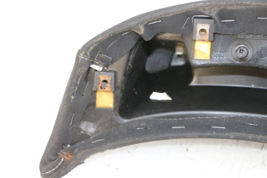 photo de DOSSERET PEUGEOT SATELIS 125 (2013 - 2018) - Gros plan technique