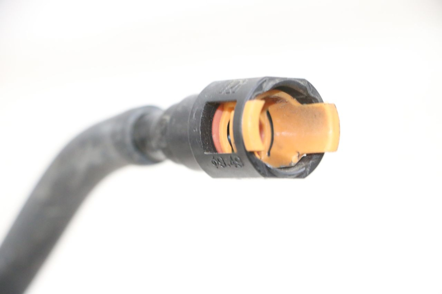 photo de DURITE INJECTEUR SUZUKI BURGMAN 650 (2013 - 2020) - Gros plan technique