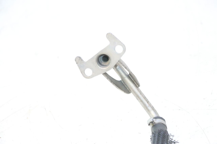 photo de DURITE INJECTEUR SUZUKI BURGMAN 125 (2007 - 2014) - Gros plan technique