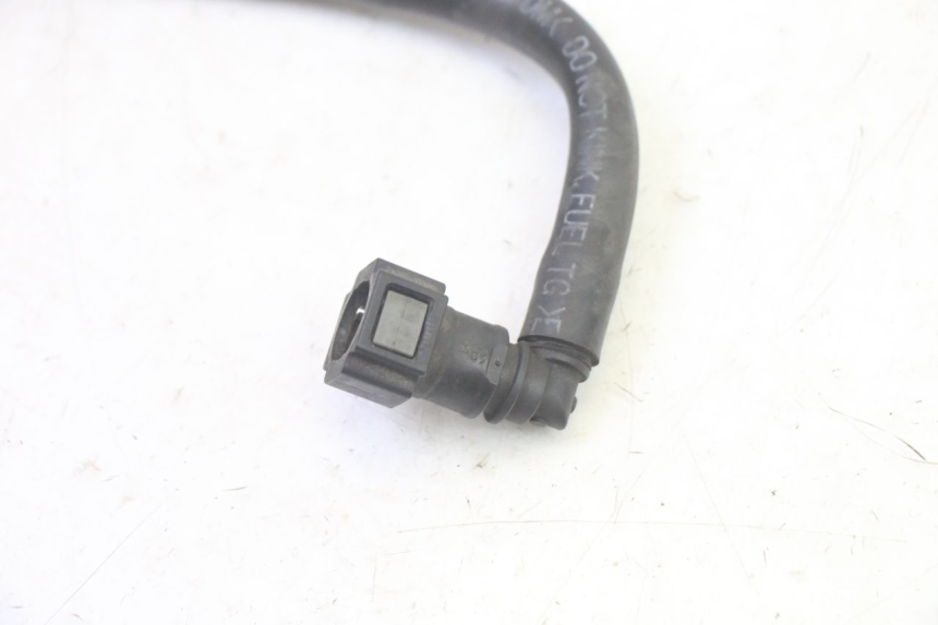 photo de DURITE INJECTEUR YAMAHA FZ6 N FAZER 600 (2004 - 2006) - Gros plan technique