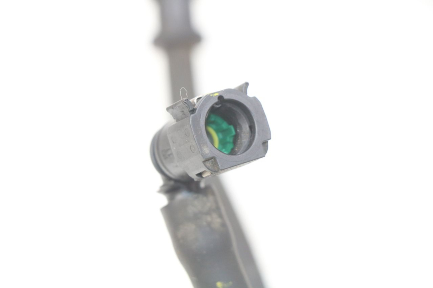 photo de DURITE INJECTEUR PIAGGIO LIBERTY IGET 4T 50 (2015 - 2020) - Zoom état d’usage