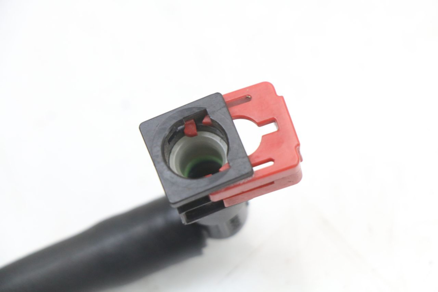 photo de DURITE INJECTEUR KAWASAKI NINJA 400 (2018 - 2023) - Points de fixation