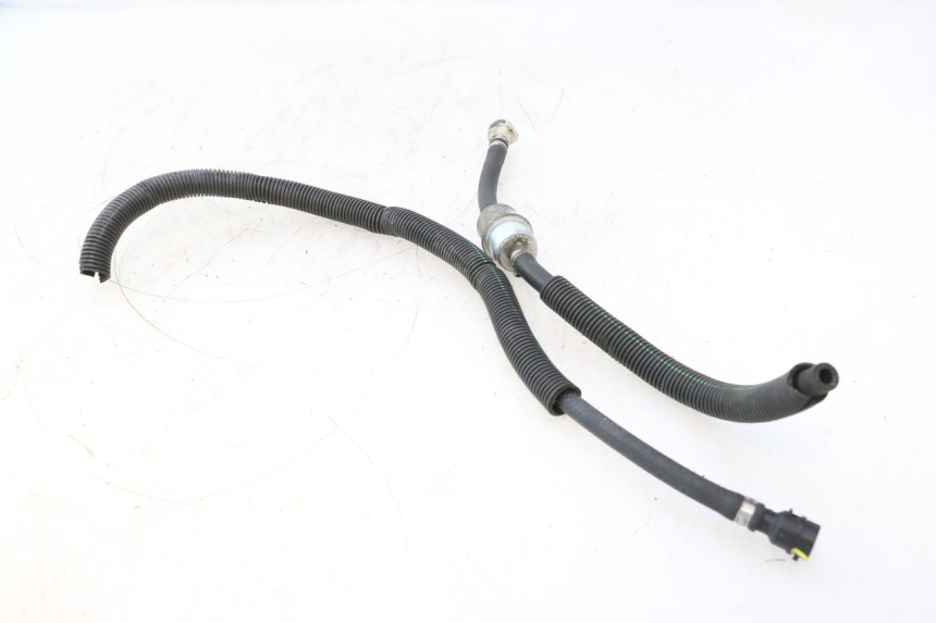 photo de DURITE INJECTEUR CAN-AM SPYDER RS 1000 (2008 - 2012) - Gros plan technique