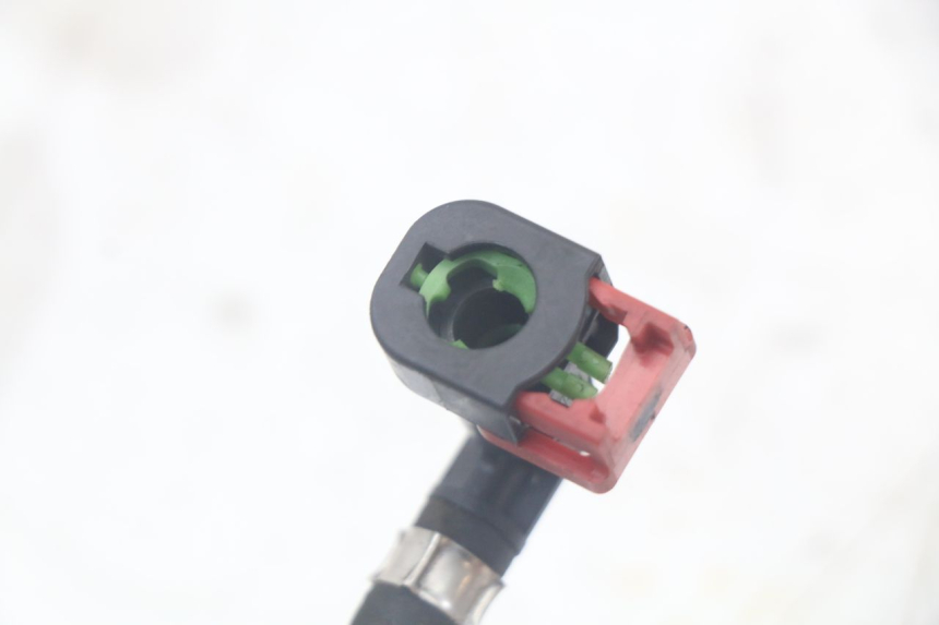 photo de DURITE INJECTEUR YAMAHA XMAX X-MAX ABS 125 (2017 - 2020) - Gros plan technique