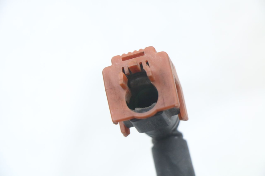 photo de DURITE INJECTEUR YAMAHA XJ6 ABS 600 (2008 - 2016) - Autre angle de vue