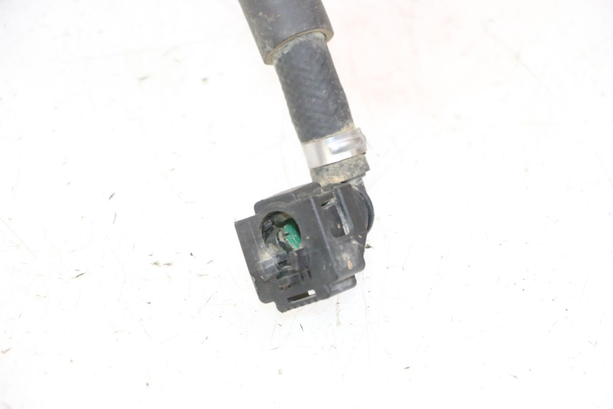 photo de DURITE INJECTEUR YAMAHA YZF YZ-F 450 (2014 - 2016) - Gros plan technique