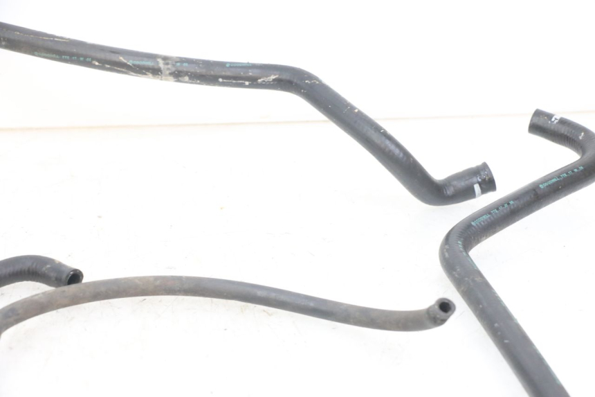 photo de DURITE RADIATEUR YAMAHA AEROX 2T 50 (2013 - 2017) - Zoom état d’usage