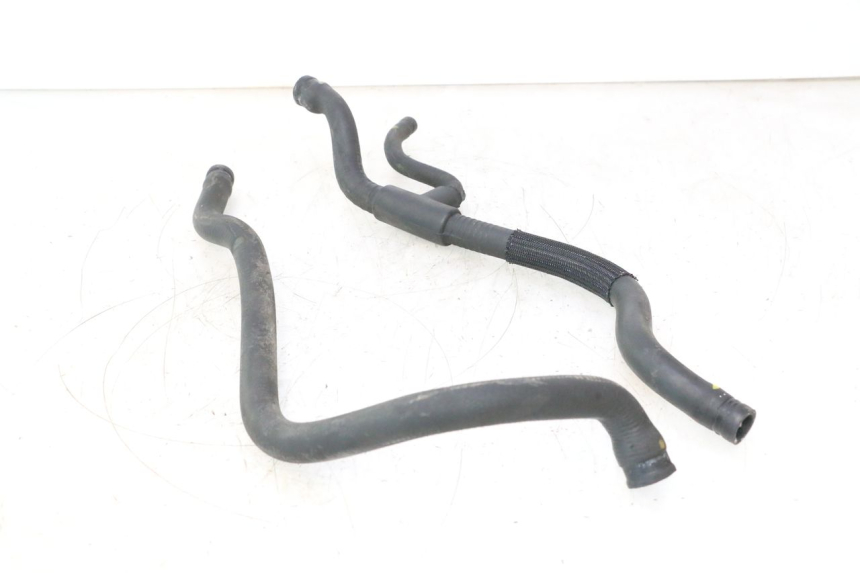 photo de DURITE RADIATEUR APRILIA ATLANTIC S 125 (2010 - 2013) - Zoom état d’usage