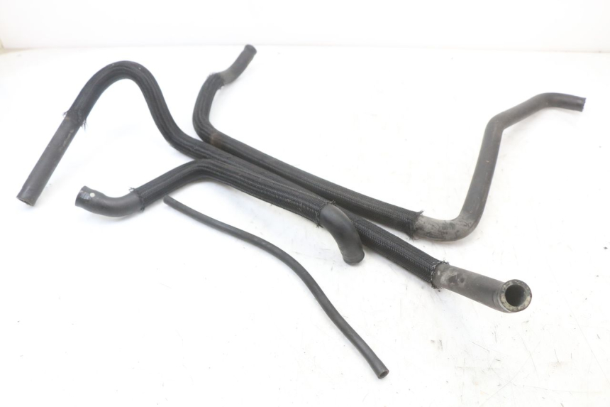 photo de DURITE RADIATEUR SUZUKI BURGMAN 125 (2007 - 2014) - Vue principale