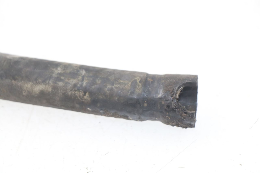 photo de DURITE RADIATEUR GILERA DNA 50 (2000 - 2007) - Gros plan technique