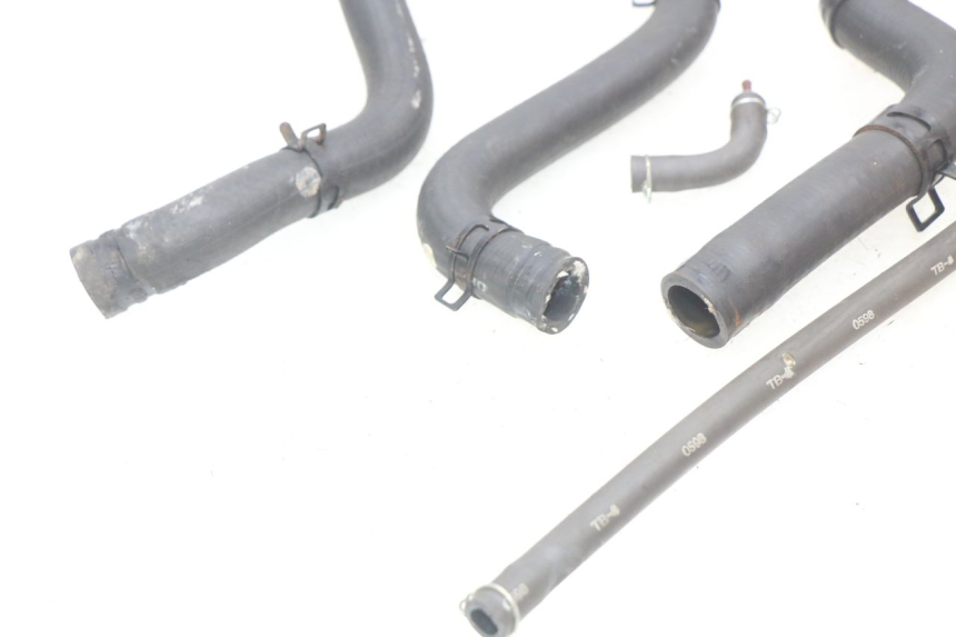 photo de DURITE RADIATEUR HONDA FES PANTHEON 2T 125 (1998 - 2002) - Zoom état d’usage