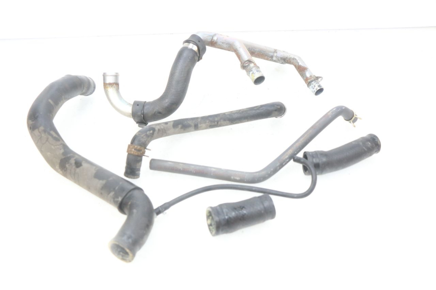 photo de DURITE RADIATEUR YAMAHA FJR ABS 1300 (2016 - 2020) - Gros plan technique