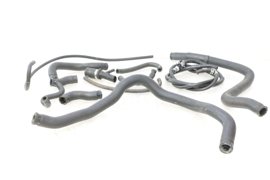 photo de DURITE RADIATEUR HONDA FJS SILVER WING SILVERWING 400 (2005 - 2008) - Autre angle de vue