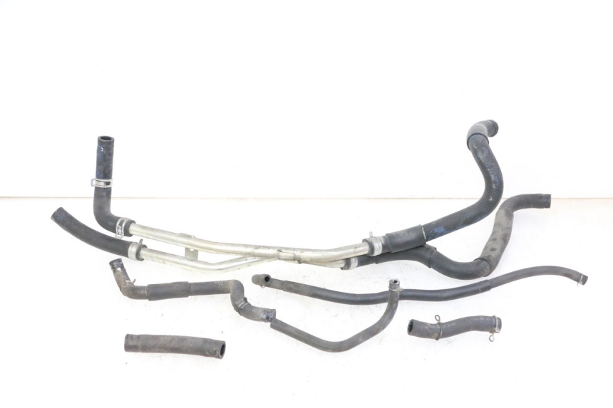 photo de DURITE RADIATEUR HONDA FORZA ABS 300 (2013 - 2017) - Autre angle de vue