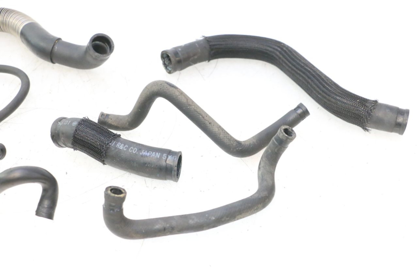 photo de DURITE RADIATEUR SUZUKI GSR 600 (2005 - 2012) - Autre angle de vue