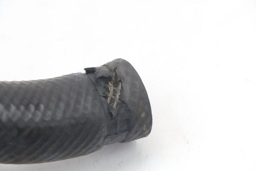 photo de DURITE RADIATEUR KAWASAKI KDX 125 (1990 - 1991) - Gros plan technique