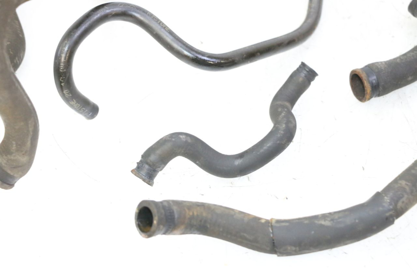 photo de DURITE RADIATEUR PIAGGIO MP3 LT 300 (2010 - 2016) - Points de fixation