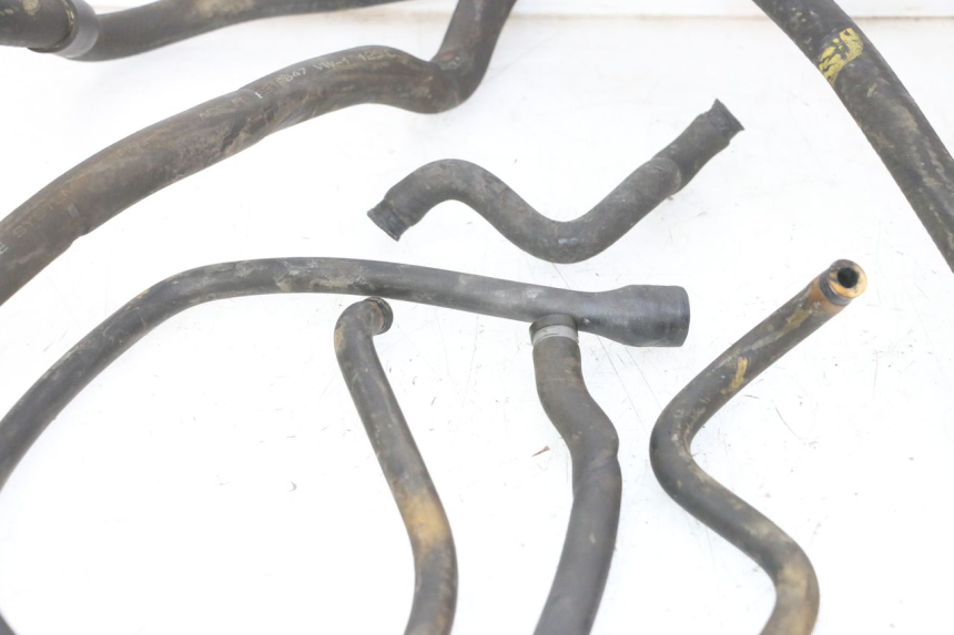 photo de DURITE RADIATEUR PIAGGIO MP3 RL 250 (2006 - 2010) - Autre angle de vue