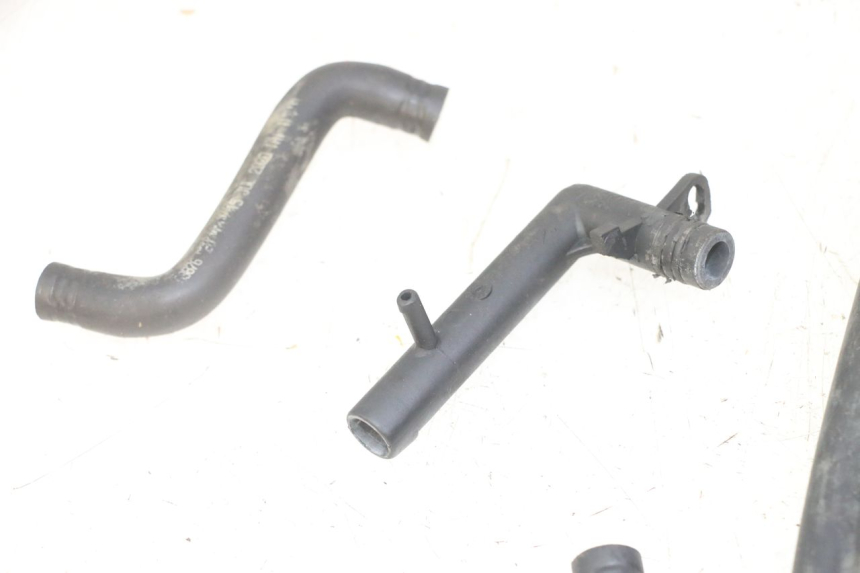 photo de DURITE RADIATEUR PIAGGIO NRG POWER PUREJET 50 (2018 - 2021) - Gros plan technique