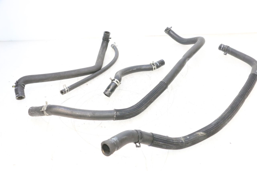 photo de DURITE RADIATEUR PEUGEOT SATELIS COMPRESSOR K15 125 (2006 - 2009) - Vue principale