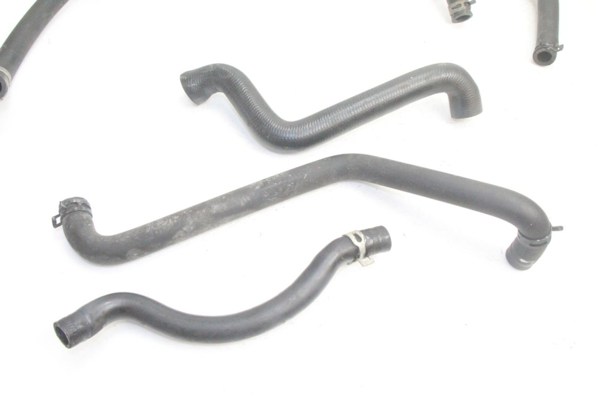 photo de DURITE RADIATEUR PEUGEOT SATELIS 125 (2006 - 2009) - Zoom état d’usage