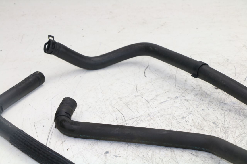 photo de DURITE RADIATEUR PEUGEOT SATELIS 125 (2010 - 2012) - Détail de la pièce