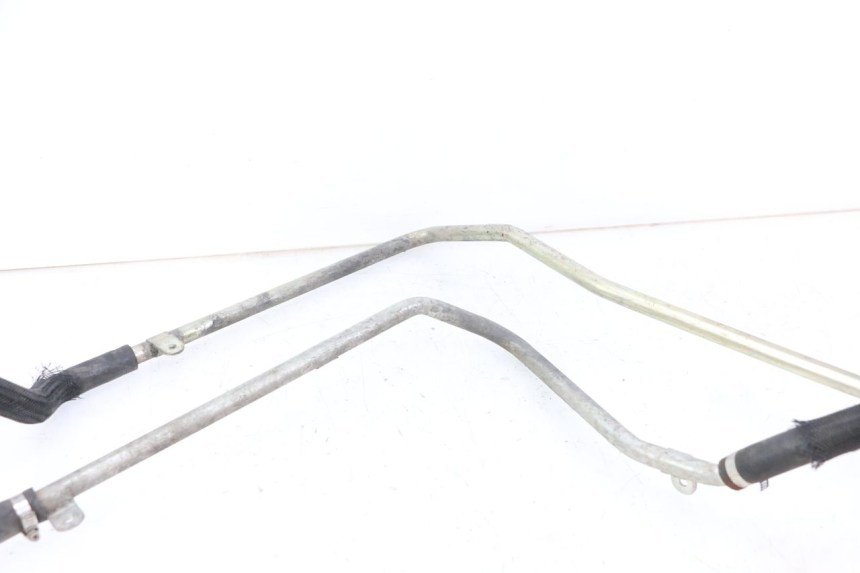 photo de DURITE RADIATEUR SUZUKI SIXTEEN 125 (2008 - 2010) - Détail de la pièce