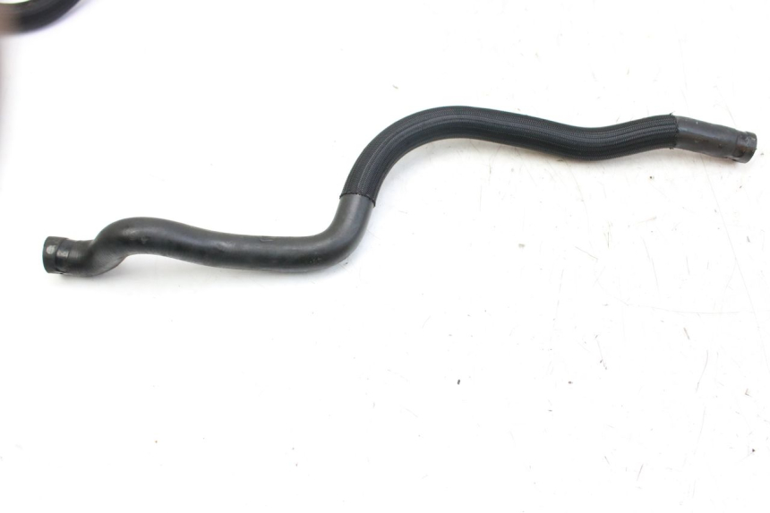 photo de DURITE RADIATEUR MBK SKYCRUISER 125 (2010 - 2013) - Autre angle de vue