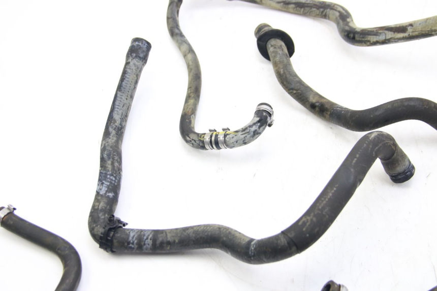 photo de DURITE RADIATEUR PIAGGIO VESPA GTS SUPER IE 125 (2009 - 2016) - Zoom état d’usage