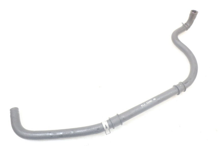 photo de DURITE RADIATEUR YAMAHA XMAX X-MAX ABS 125 (2017 - 2020) - Gros plan technique