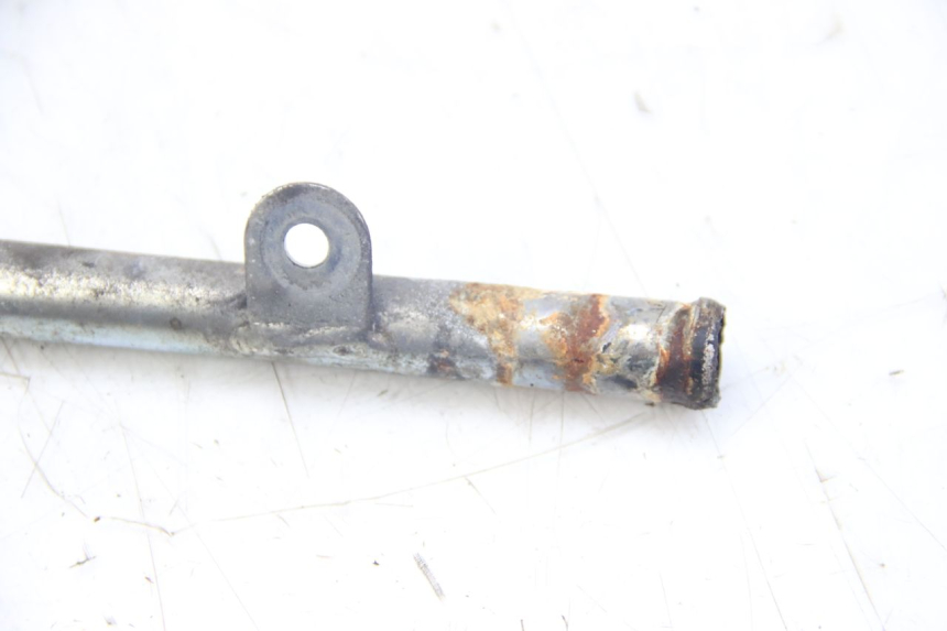 photo de DURITE RADIATEUR YAMAHA XMAX X-MAX 125 (2006 - 2009) - Gros plan technique