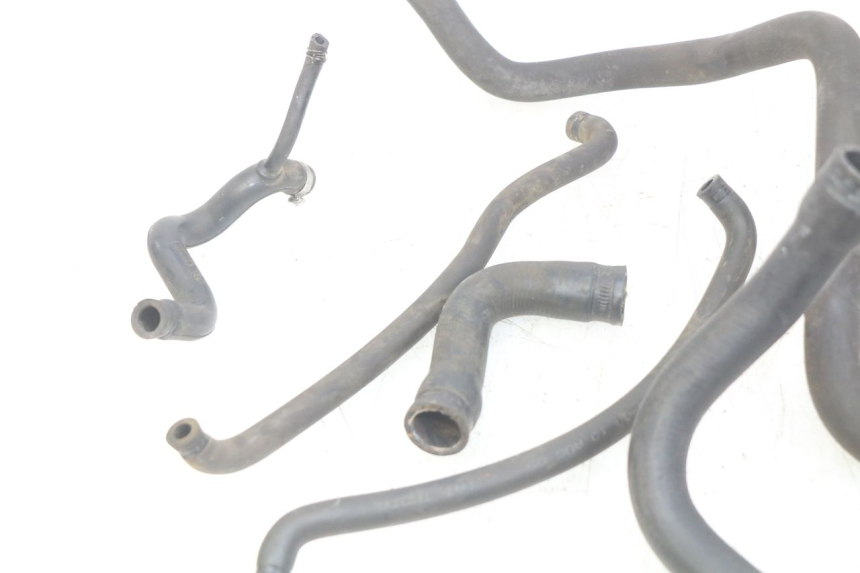 photo de DURITE RADIATEUR PIAGGIO X9 EVOLUTION 125 (2003 - 2007) - Autre angle de vue