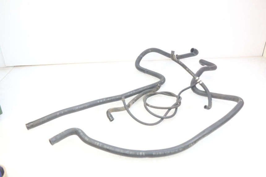 photo de DURITE RADIATEUR PIAGGIO X9 125 (2000 - 2003) - Autre angle de vue